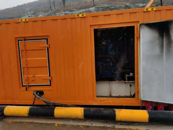 依安发电车出租-应急柴油发电机组选什么样的比较好？