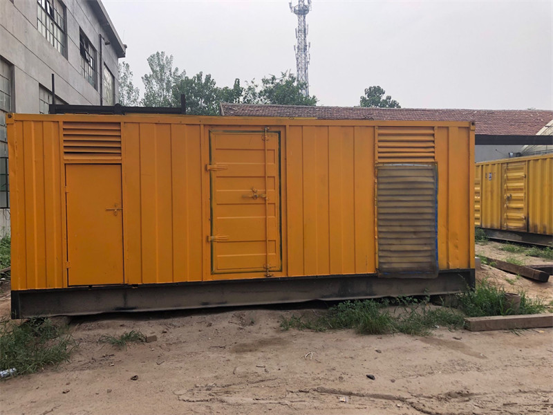 依安柴油发电机如何判断新机油是否已经完全充满机油滤清器？