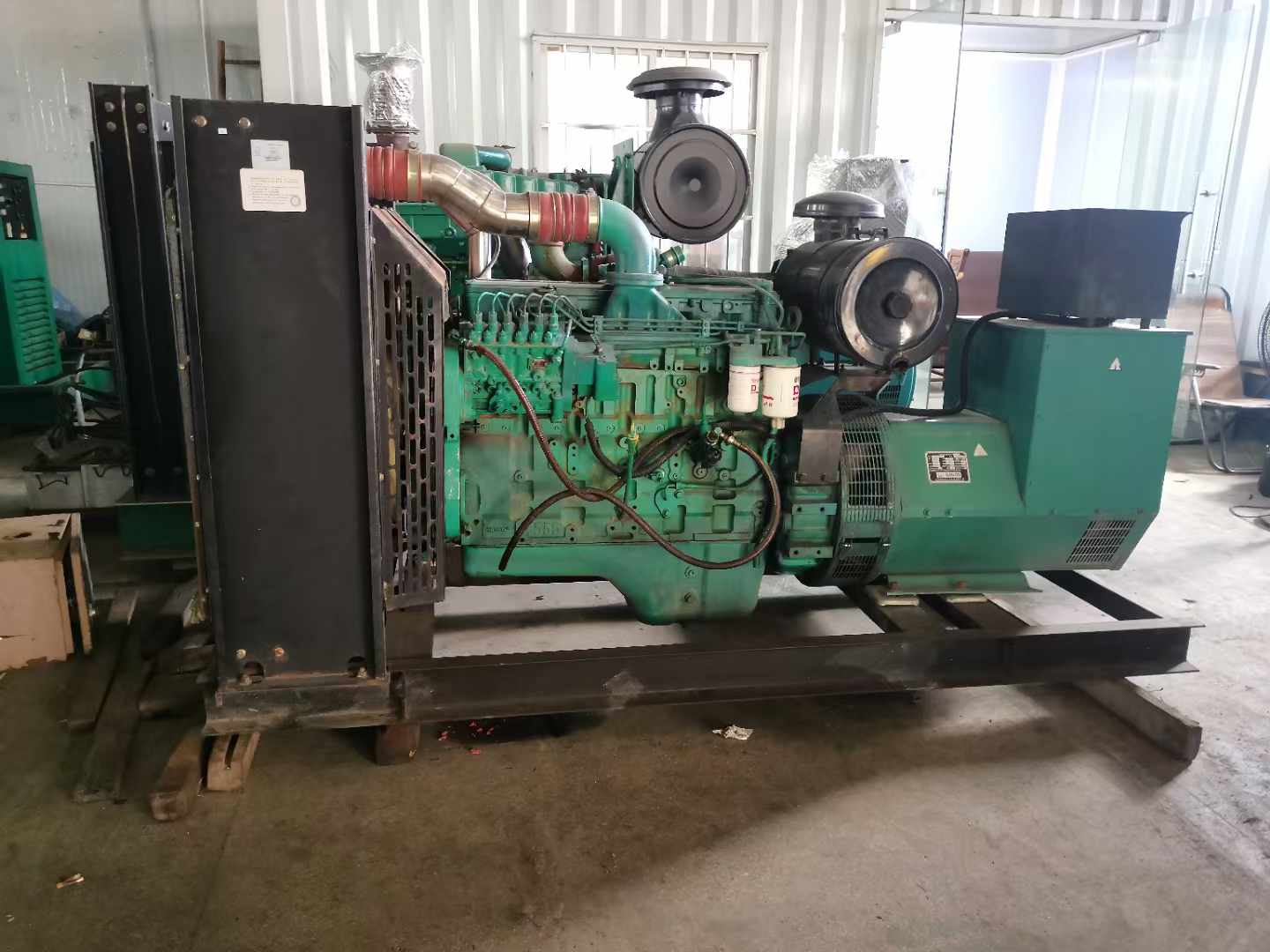 依安发电机租赁如何确定电缆的承载电流是否在安全范围内？