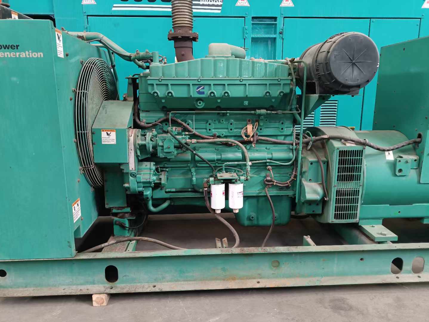 依安过载会对 600kW 柴油发电机组造成哪些损害？