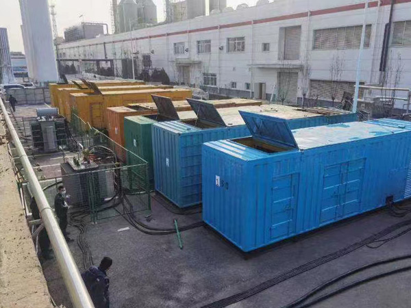 依安380V和690V电压的电缆线相同吗？