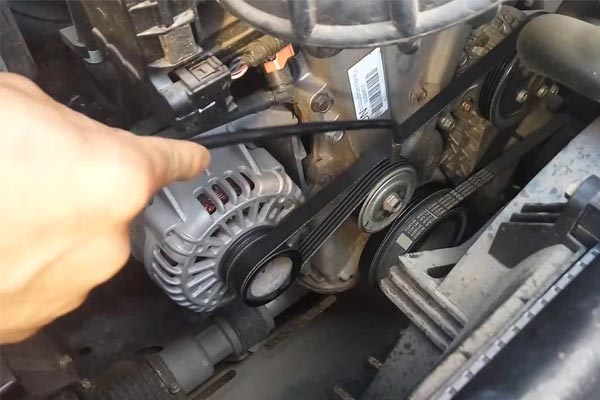 依安转速传感器的工作原理是什么？