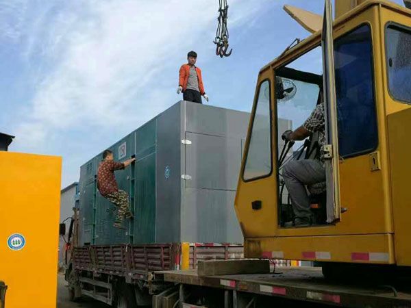 依安更换水冷式机油散热器密封件的操作流程是怎样的？